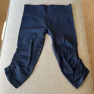Lululemon, size 8, workout leggings